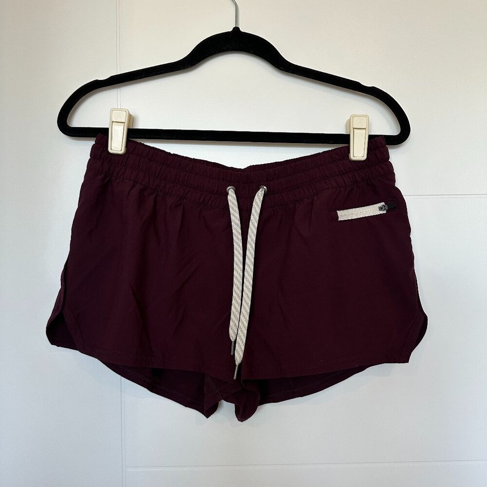 Vuori Women’s Clementine Shorts, Running Activewear Women's M 2.5" inseam